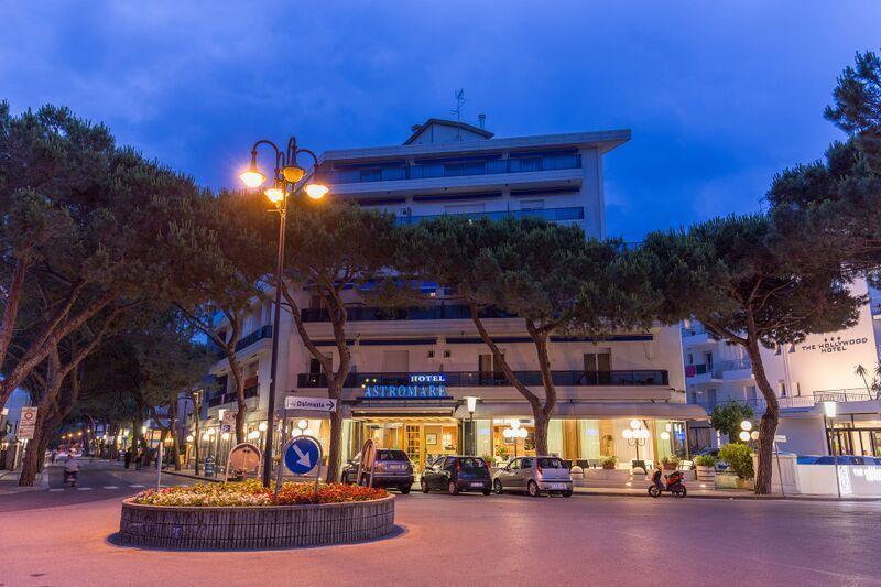 Hotel Astromare Lido di Jesolo Exterior photo