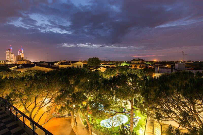 Hotel Astromare Lido di Jesolo Exterior photo